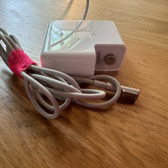 Apple Power Supplies: Set of 3 60W MagSafe Power Adapters, OEM - Picture 10 of 16